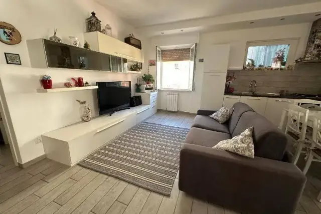 2-room flat in Via Lombardia, Follonica - Photo 1