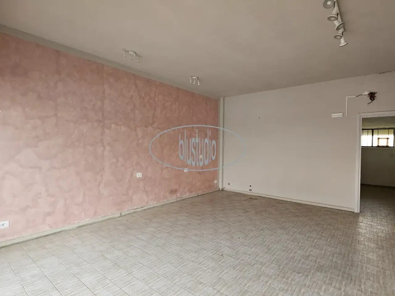Palazzina commerciale in Via di Norcenni Snc, Figline e Incisa Valdarno, {3} - Foto 1