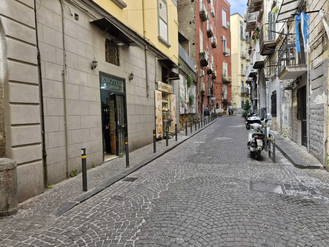 Pasticceria in Via Francesco Saverio Correra 24, Napoli, {3} - Foto 2