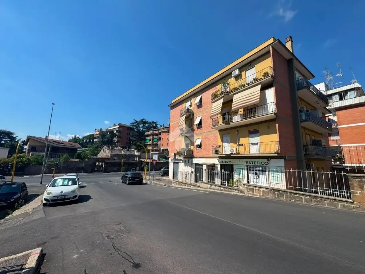 Magazzino in Via della Fanella 3, Roma, {3} - Foto 1