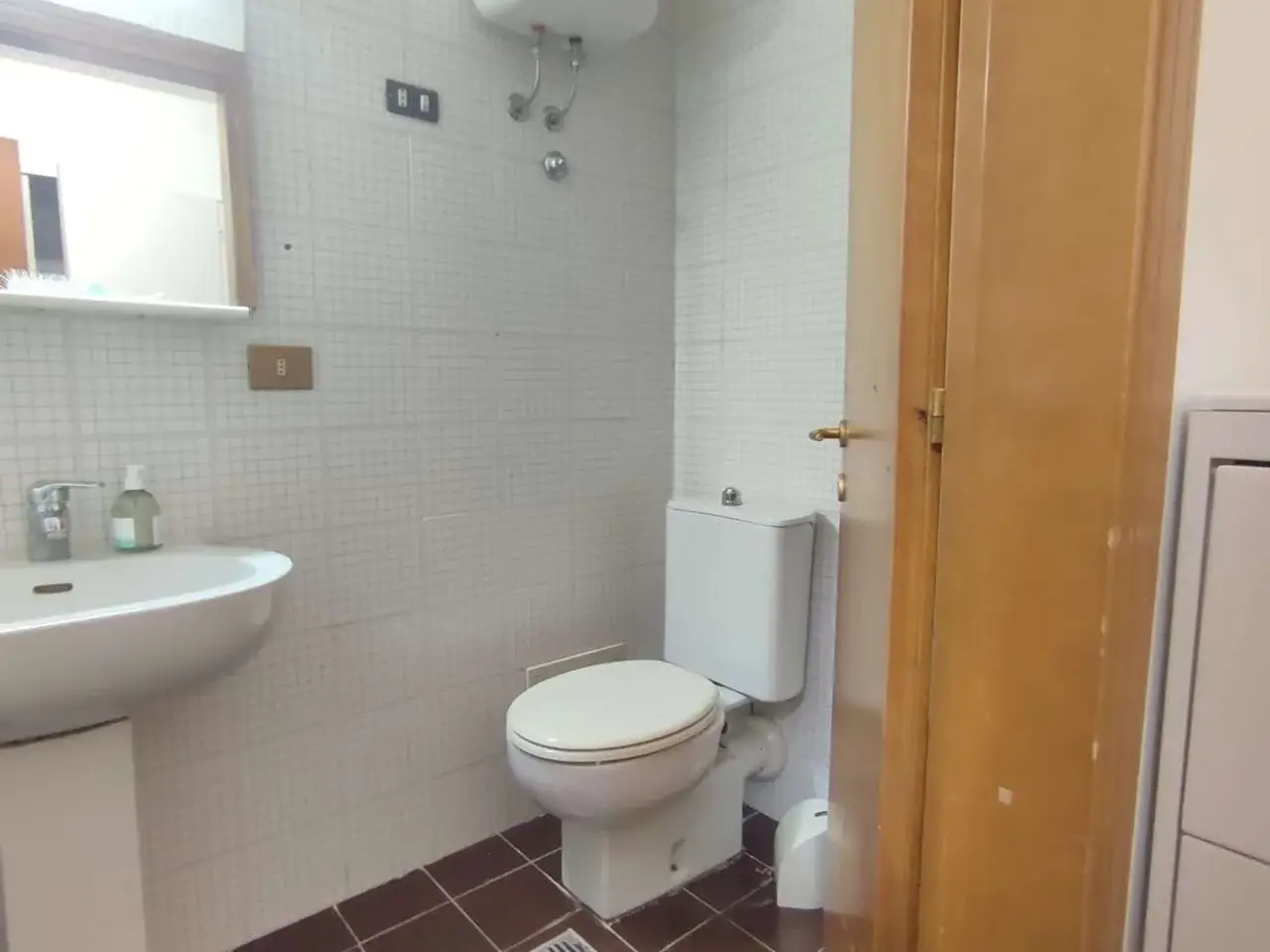 Negozio in , Livorno, {3} - Foto 1