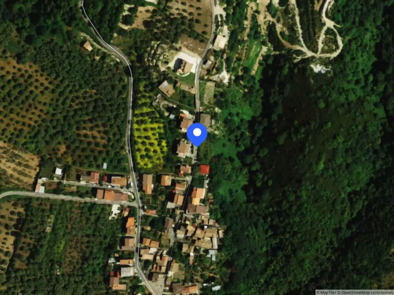 Fabbricato misto in Vai Umberto I, Frazione Migliuso, Serrastretta, {3} - Foto 1