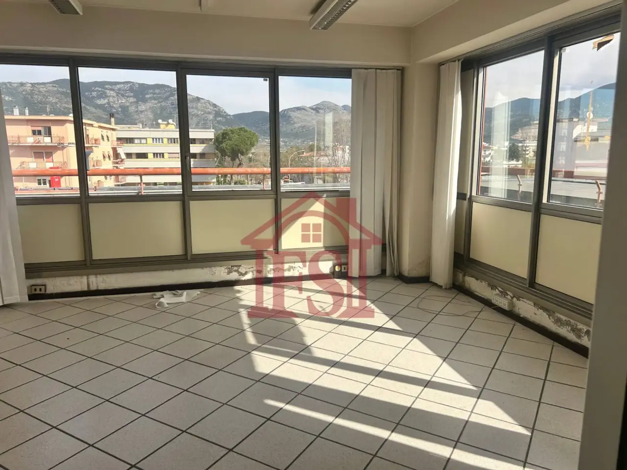 Ufficio in Via delle Arene 234, Terracina, {3} - Foto 1