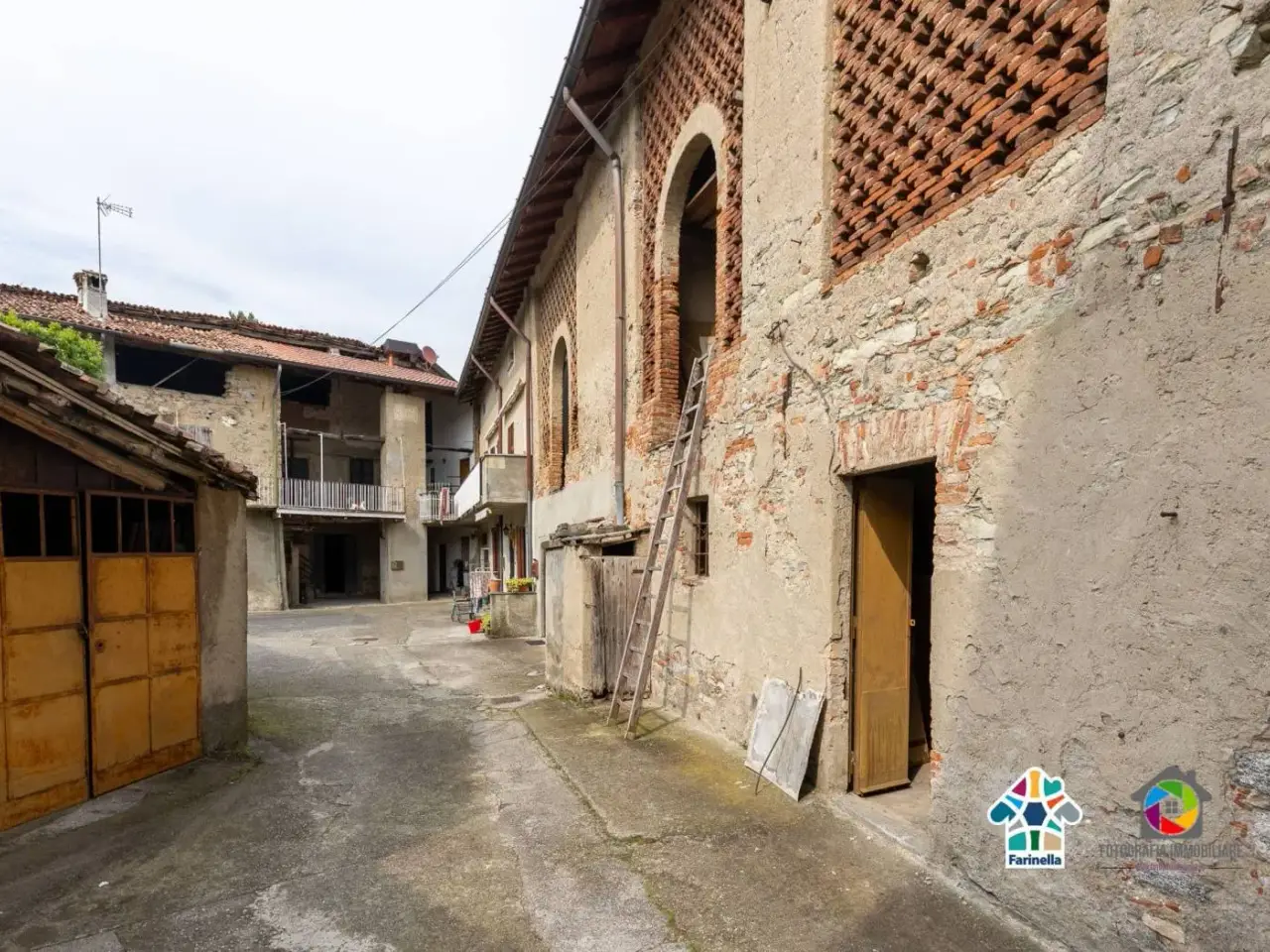 Magazzino in Via Sant'Agostino 47, Bulciago, {3} - Foto 1