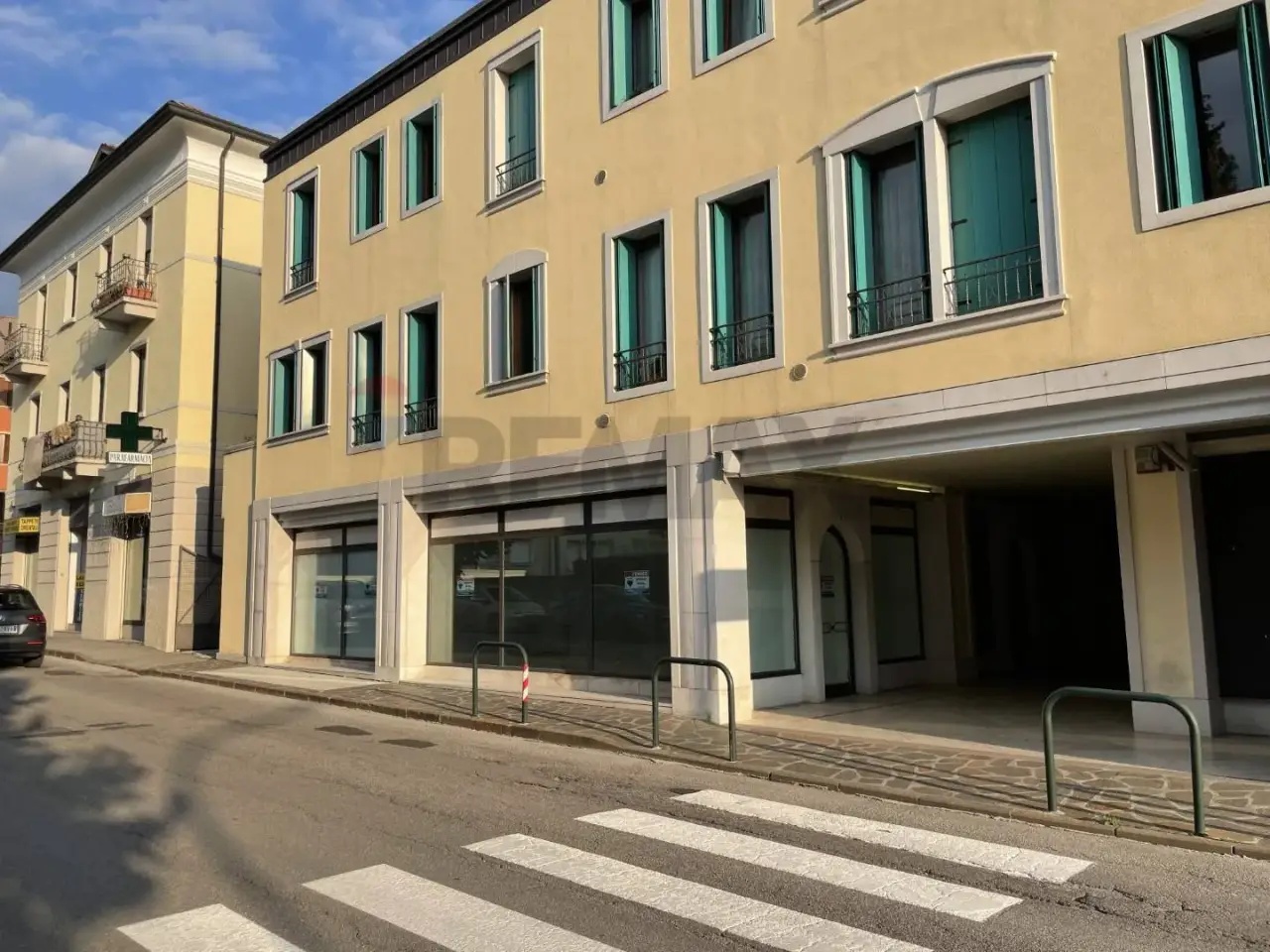 Negozio in Via Cavour, Belluno, {3} - Foto 2