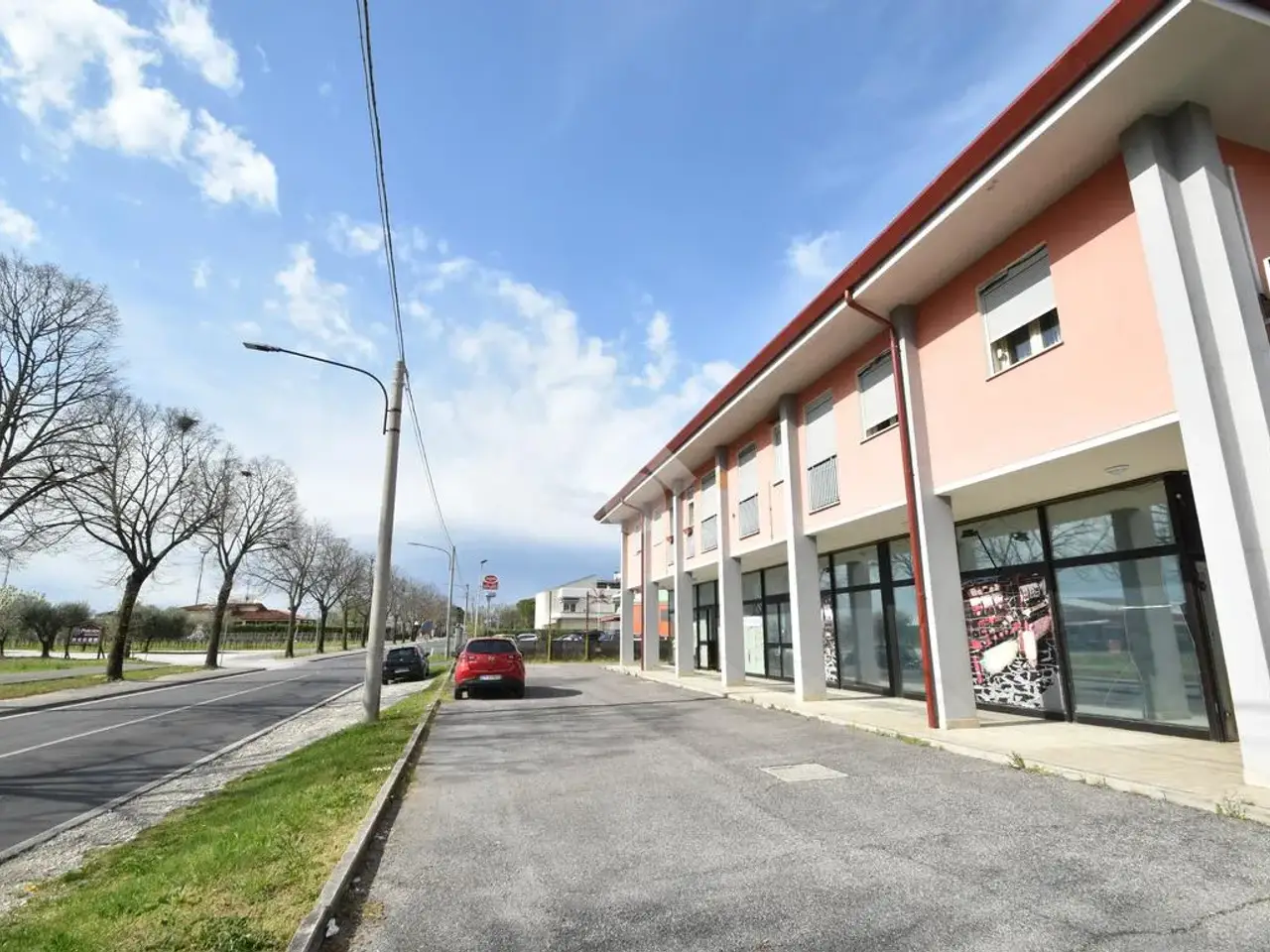 Negozio in Via Savaian 8, Cormons, {3} - Foto 2