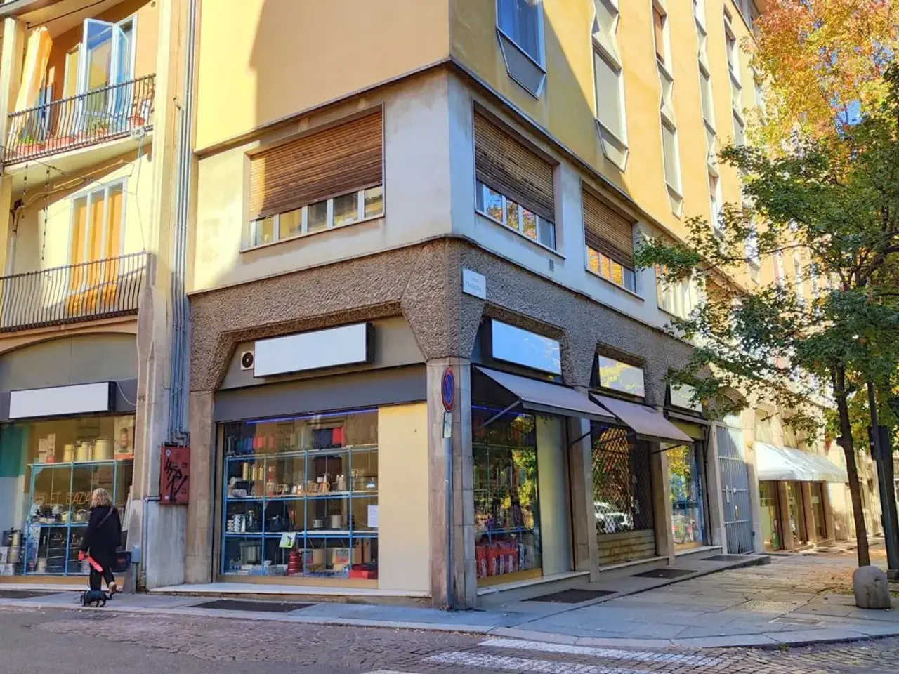 Palazzina commerciale in Via Alberoni 44, Piacenza, {3} - Foto 2