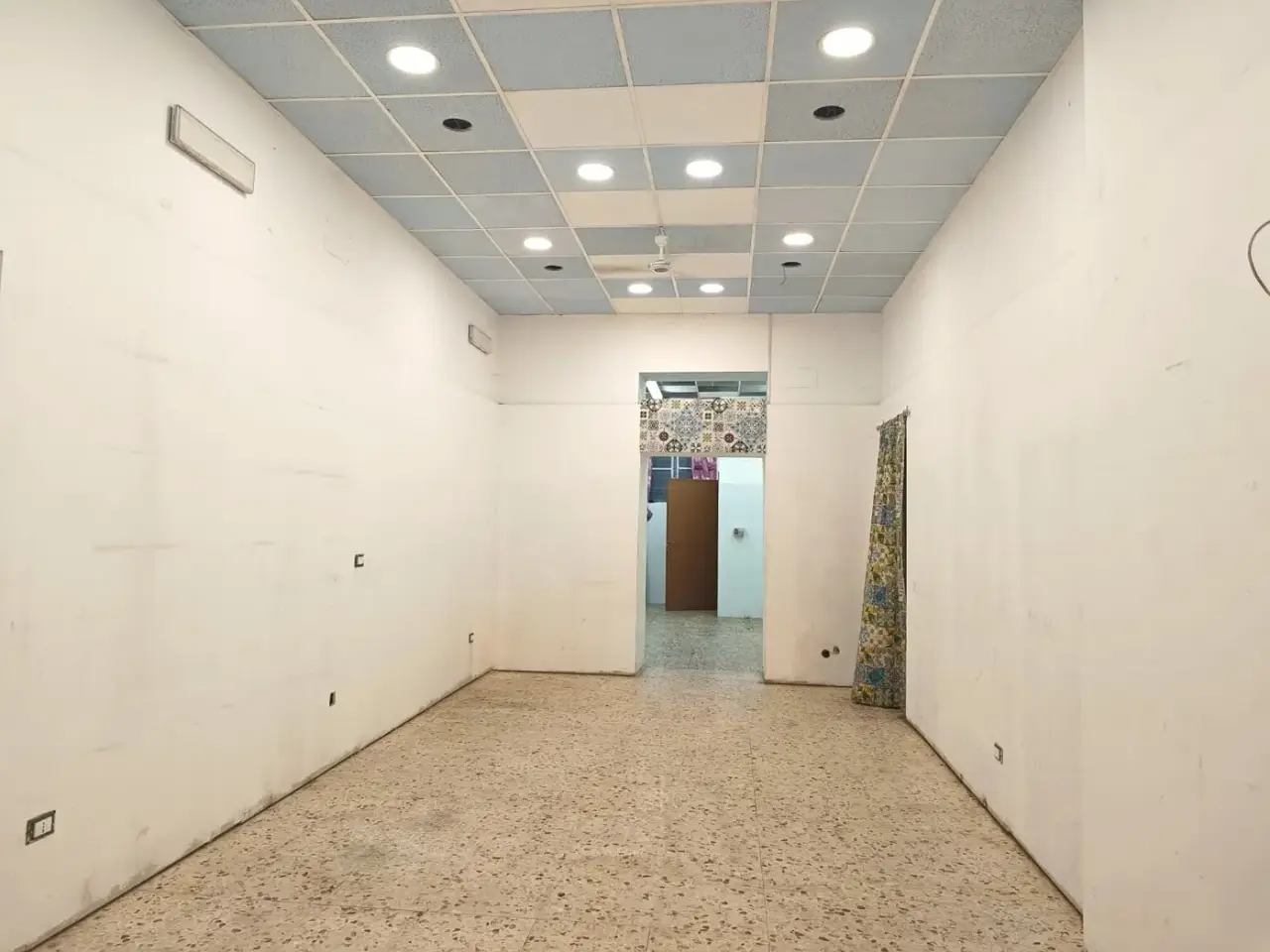 Negozio in Via Nazionale  227, Messina, {3} - Foto 2