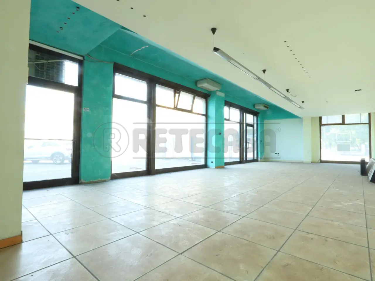 Palazzina commerciale in Viale Giuseppe Verdi 32, Vicenza, {3} - Foto 1