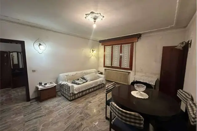 Casa indipendente in Via Petrarca, Mirano - Foto 1