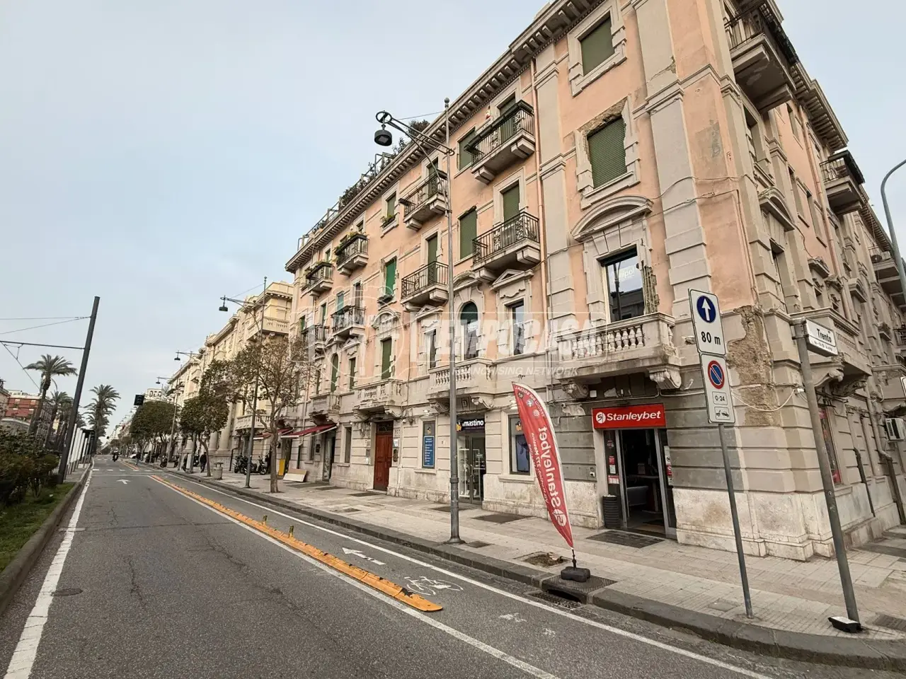 Magazzino in Viale San Martino 273, Messina, {3} - Foto 2