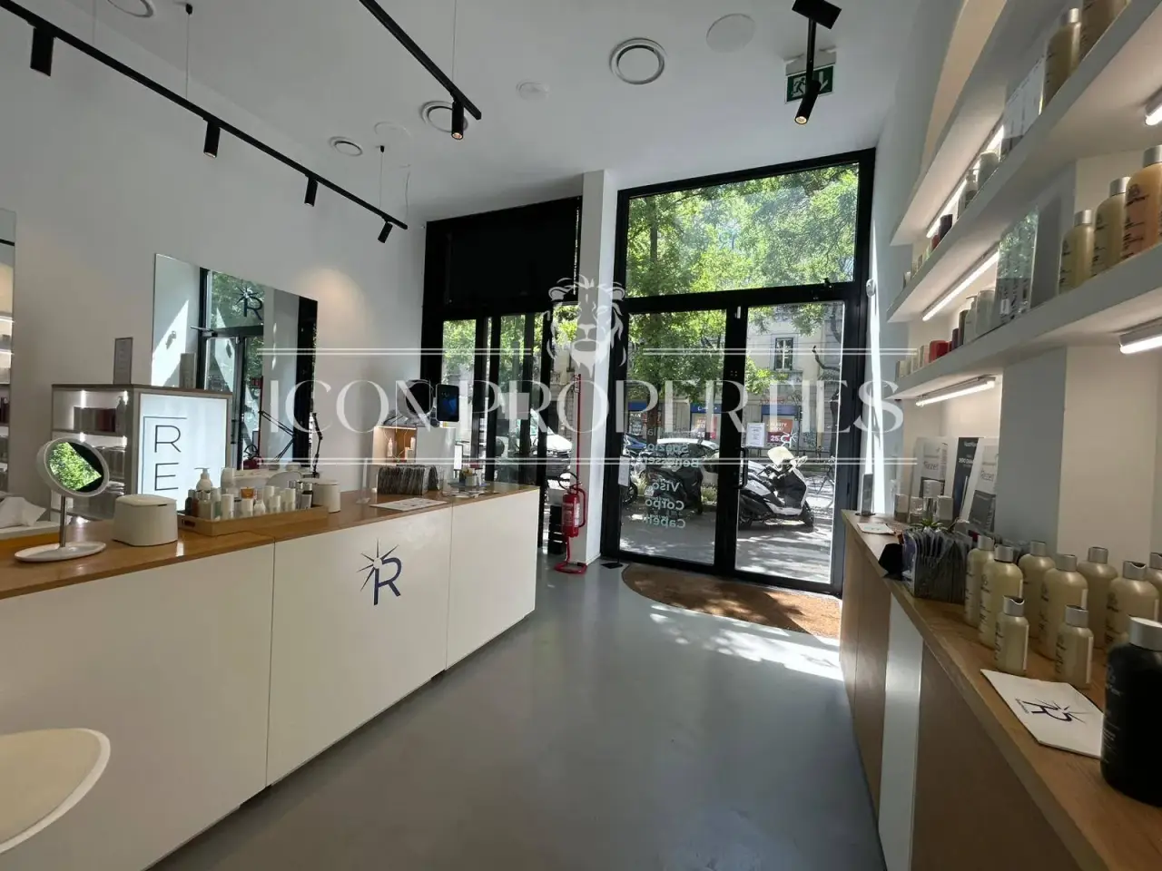 Negozio in Corso Ventidue Marzo 25, Milano, {3} - Foto 2