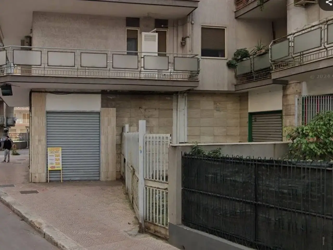 Locale commerciale in Via Lombardia 36, Italia - Montegranaro, Taranto, Taranto, Taranto, {3} - Foto 2