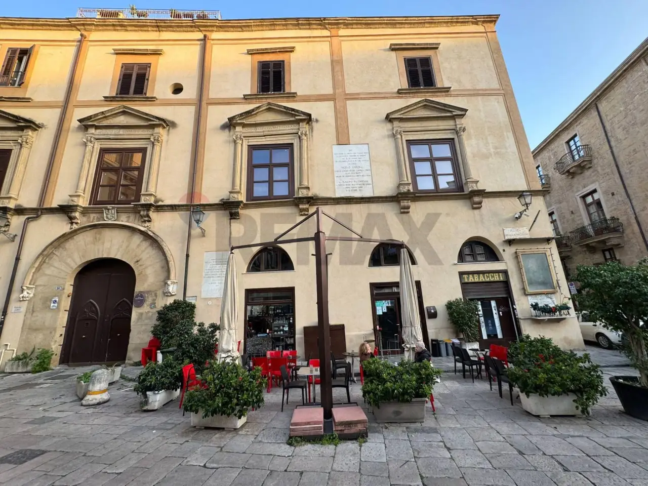Esercizio commerciale in Piazza Rivoluzione 34/35, Palermo, {3} - Foto 1