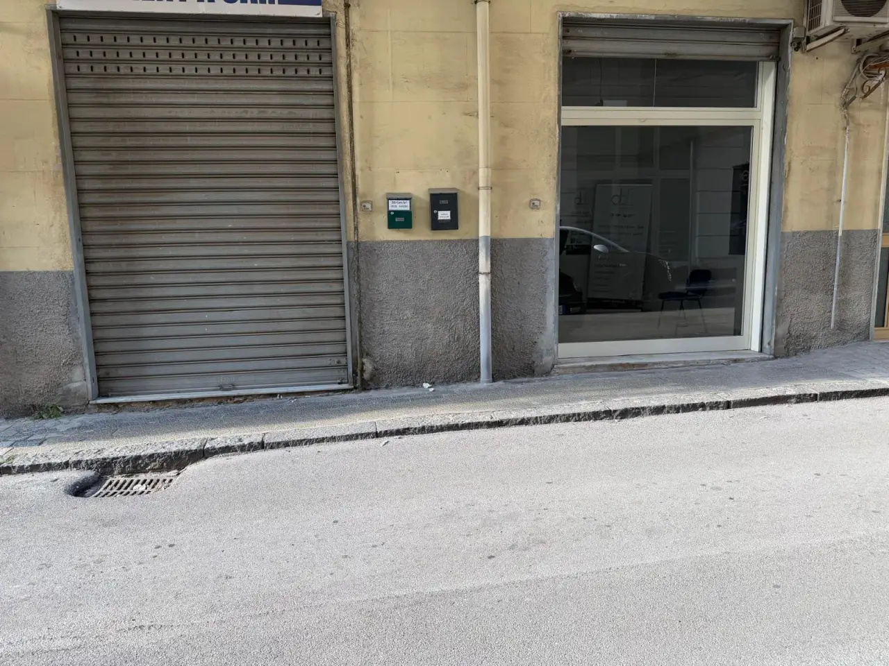 Negozio in Via Armando Diaz 10, Battipaglia, {3} - Foto 1