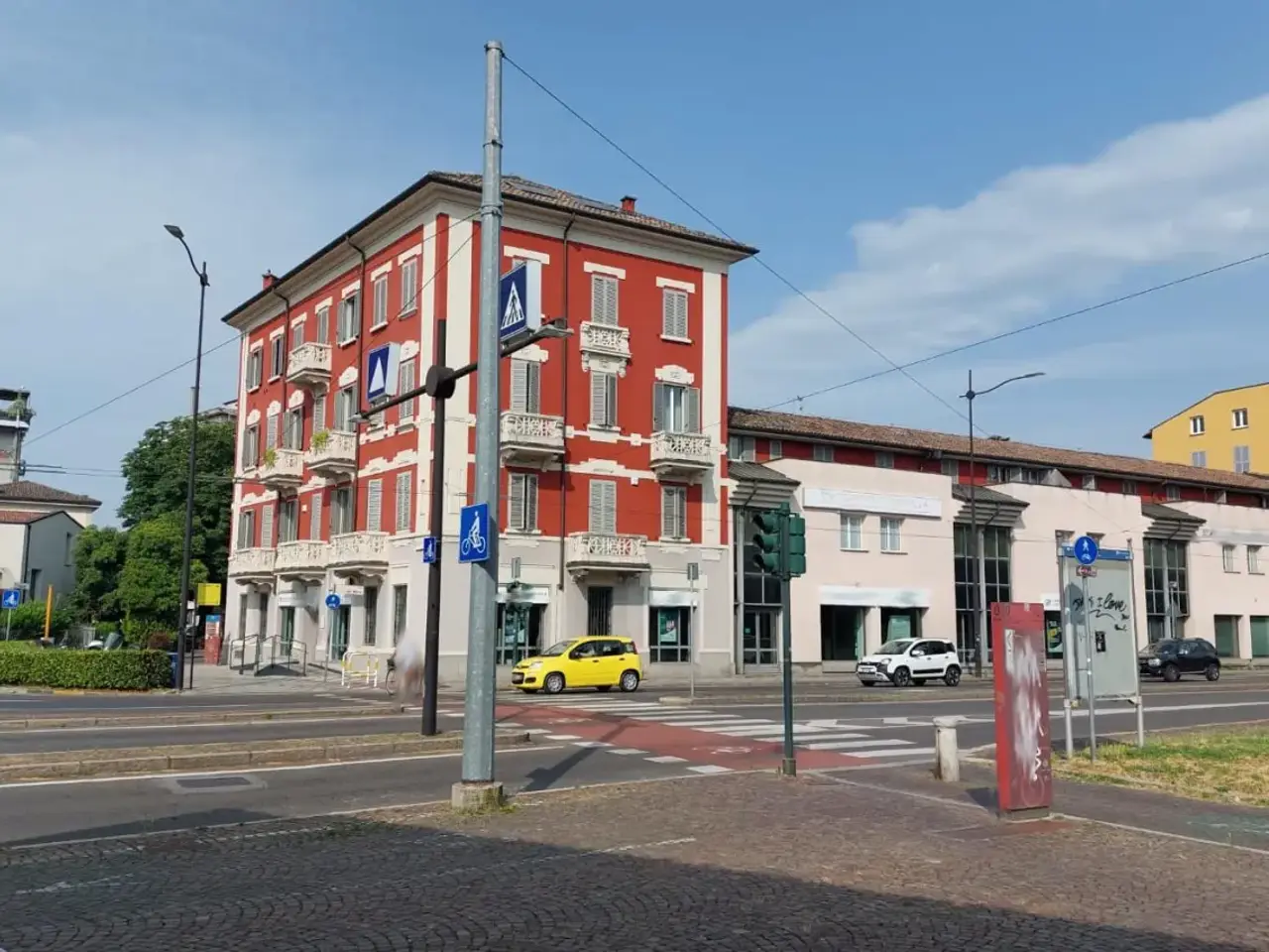 Ufficio in Piazzale Tomaso Barbieri, 29, 43125 Parma Pr, Italia, Parma, {3} - Foto 1