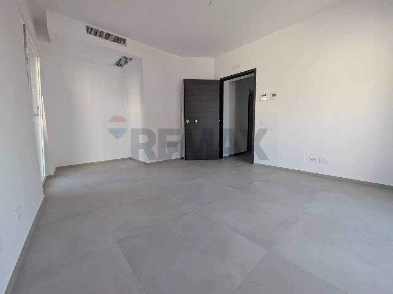 Ufficio in Via Arcangelo Scacchi 14, Bari, {3} - Foto 2