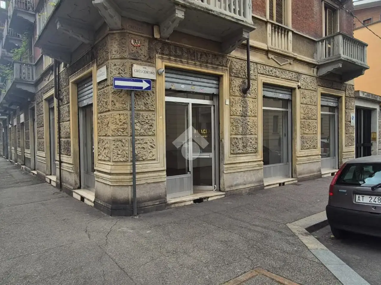 Negozio in Via Crescentino 34, Torino, {3} - Foto 2