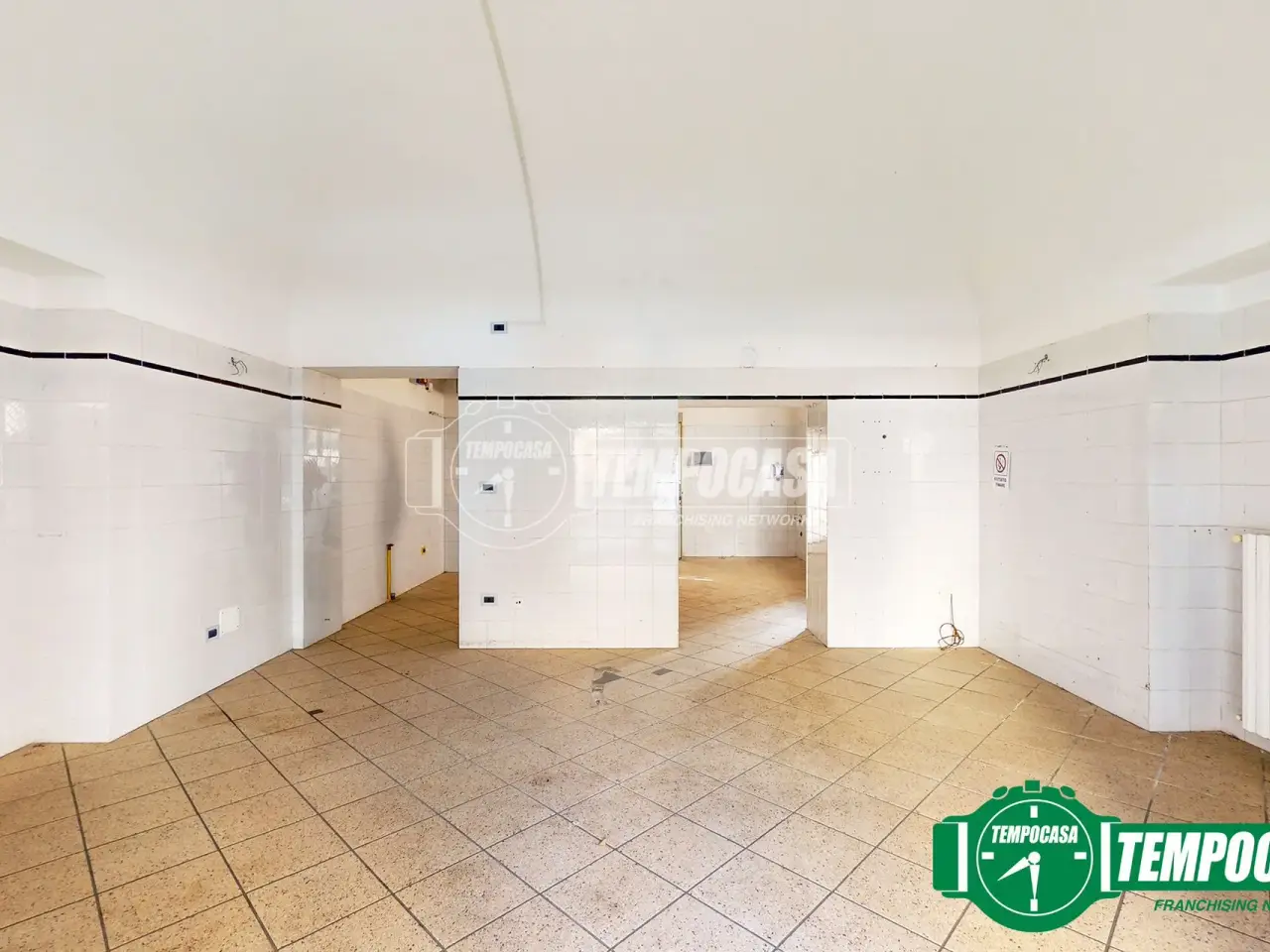 Negozio in Corso Italia 5, Novi Ligure, {3} - Foto 1