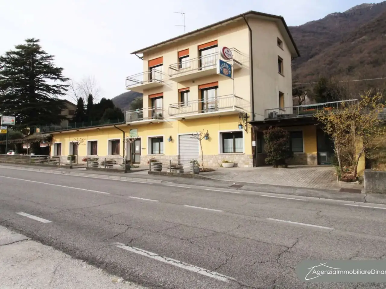 Negozio in , Revine Lago, {3} - Foto 1