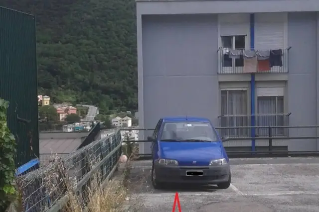 Posto auto in Via Val Trebbia, Genova - Foto 1