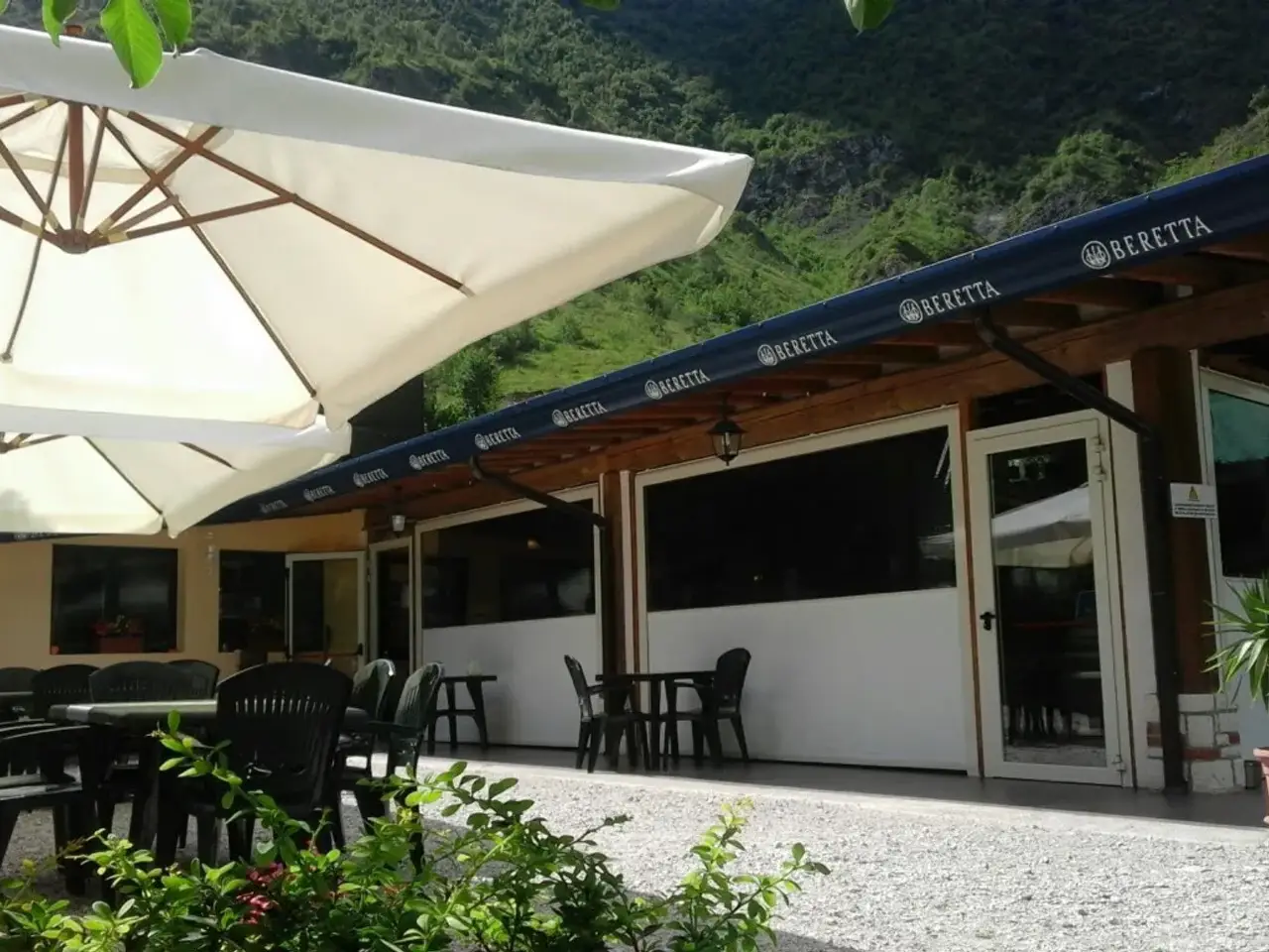 Esercizio commerciale in , Lodrino, {3} - Foto 2