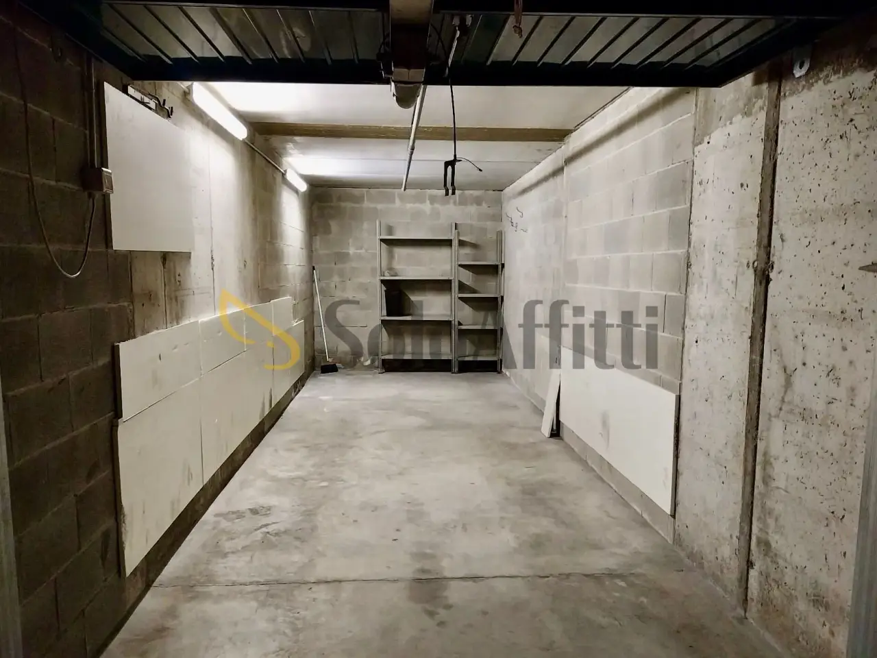 Parcheggio chiuso in Via Salasco 36, Milano, {3} - Foto 1