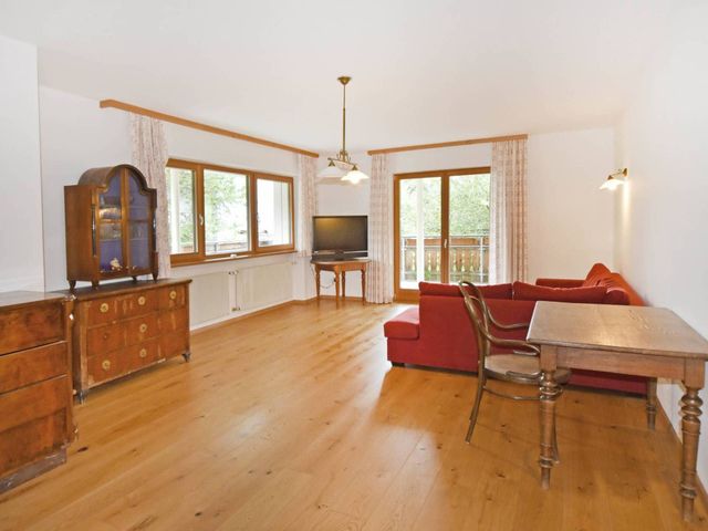 main gallery real estate image