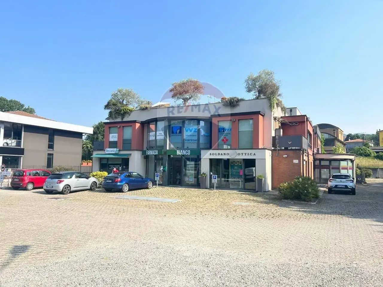 Negozio in Via Lungolago di Calcinate 88, Varese, {3} - Foto 1