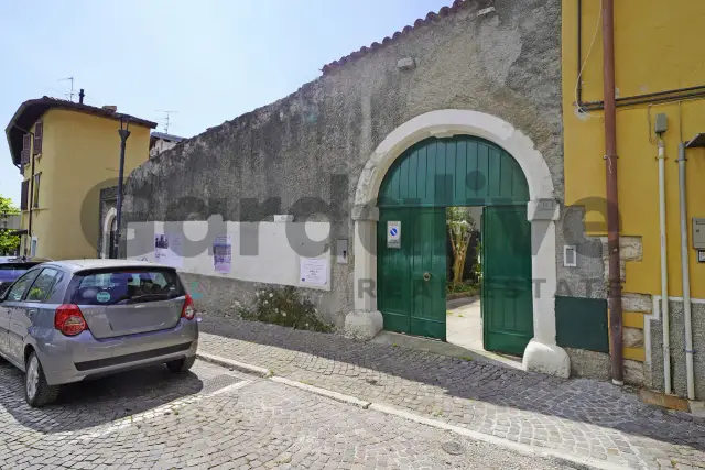 Trilocale in Piazza Caduti 14, Toscolano-Maderno - Foto 1