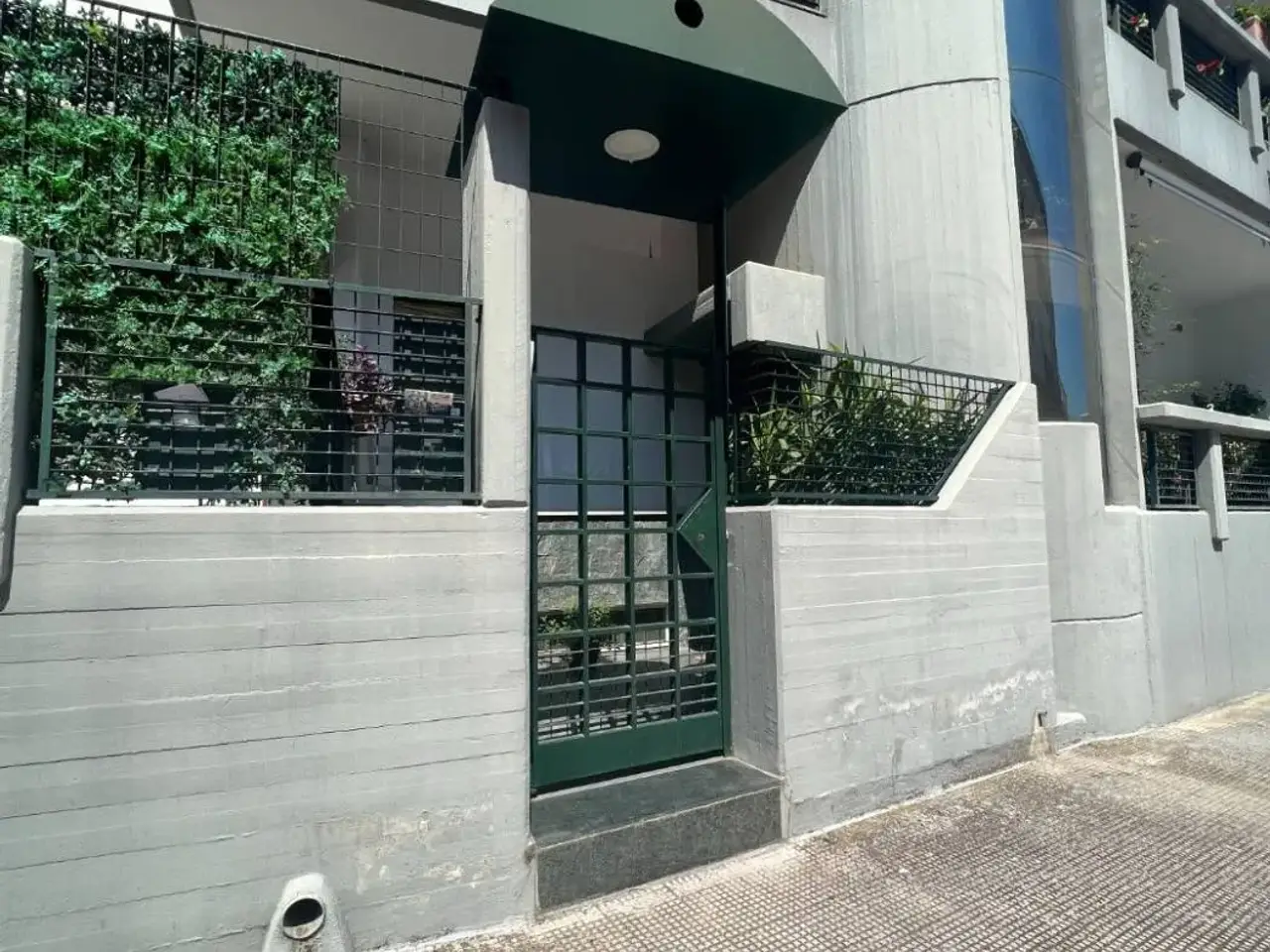 Magazzino in Via Fratelli Cairoli, Giovinazzo, {3} - Foto 1