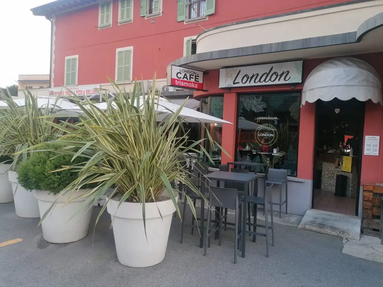 Bar in Via 25 Aprile N.175, Rovato, {3} - Foto 1