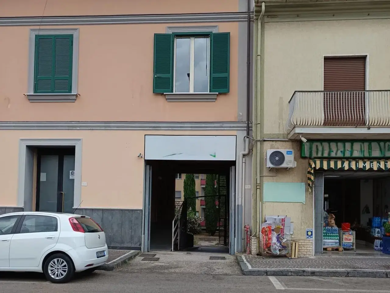 Negozio in Corso Umberto I, N. Snc, Alvignano, {3} - Foto 1