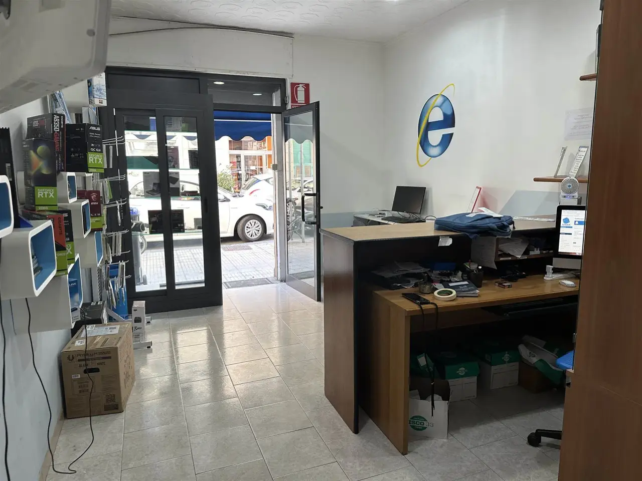 Negozio in Via San Giovanni Bosco, Messina, {3} - Foto 1