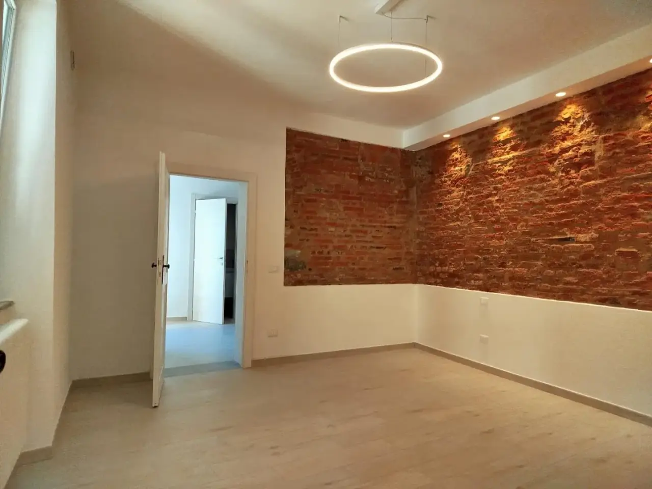 Ufficio in , Pisa, {3} - Foto 1