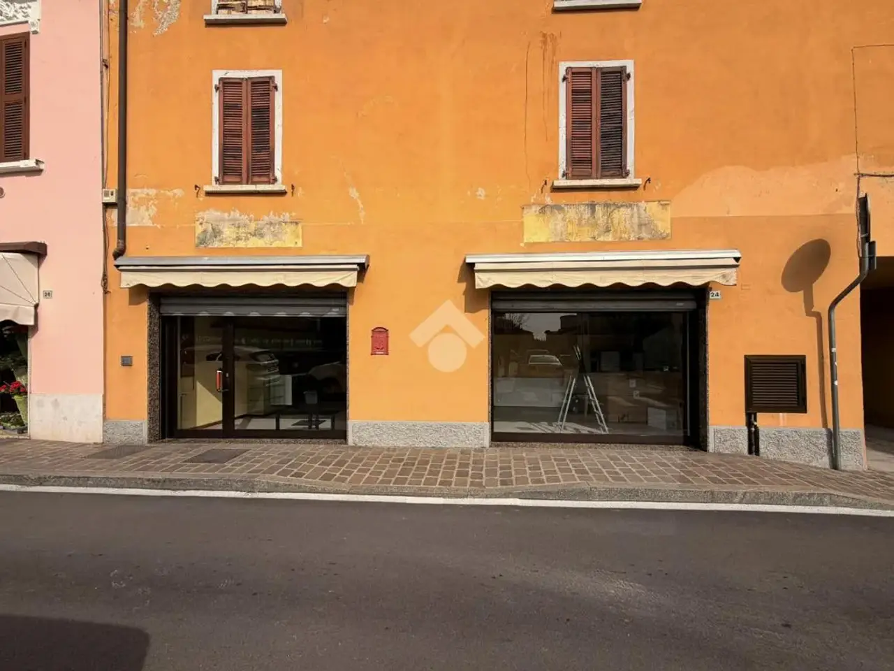 Negozio in Via Murachette 24, Desenzano del Garda, {3} - Foto 1