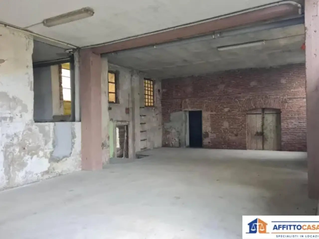 Magazzino in , Carmagnola, {3} - Foto 2