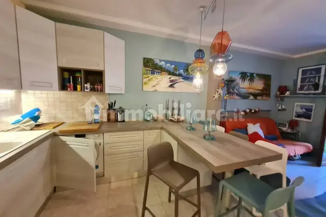 Dreizimmerwohnung in Circonvallazione Faleria, Rio - Foto 1