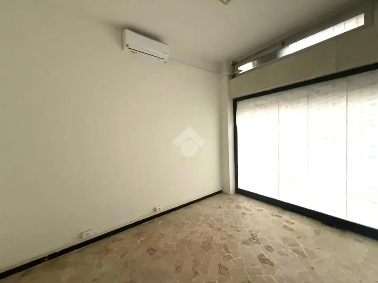 Negozio in Via dei Colli 15, Padova, {3} - Foto 2