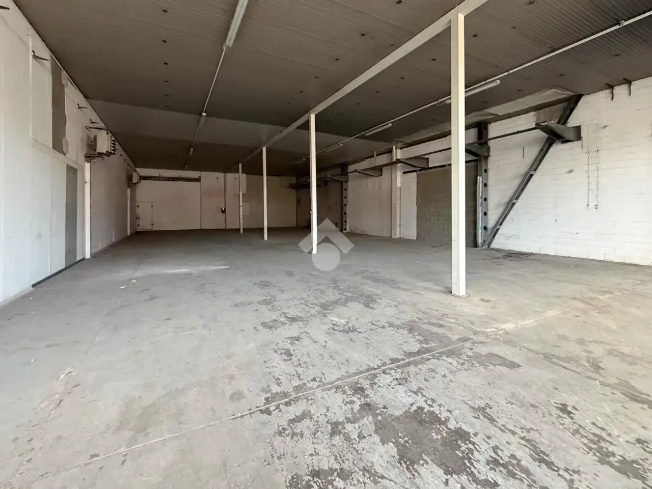 Magazzino in Via Emilio dei Marchi 7, Monticello Brianza, {3} - Foto 2