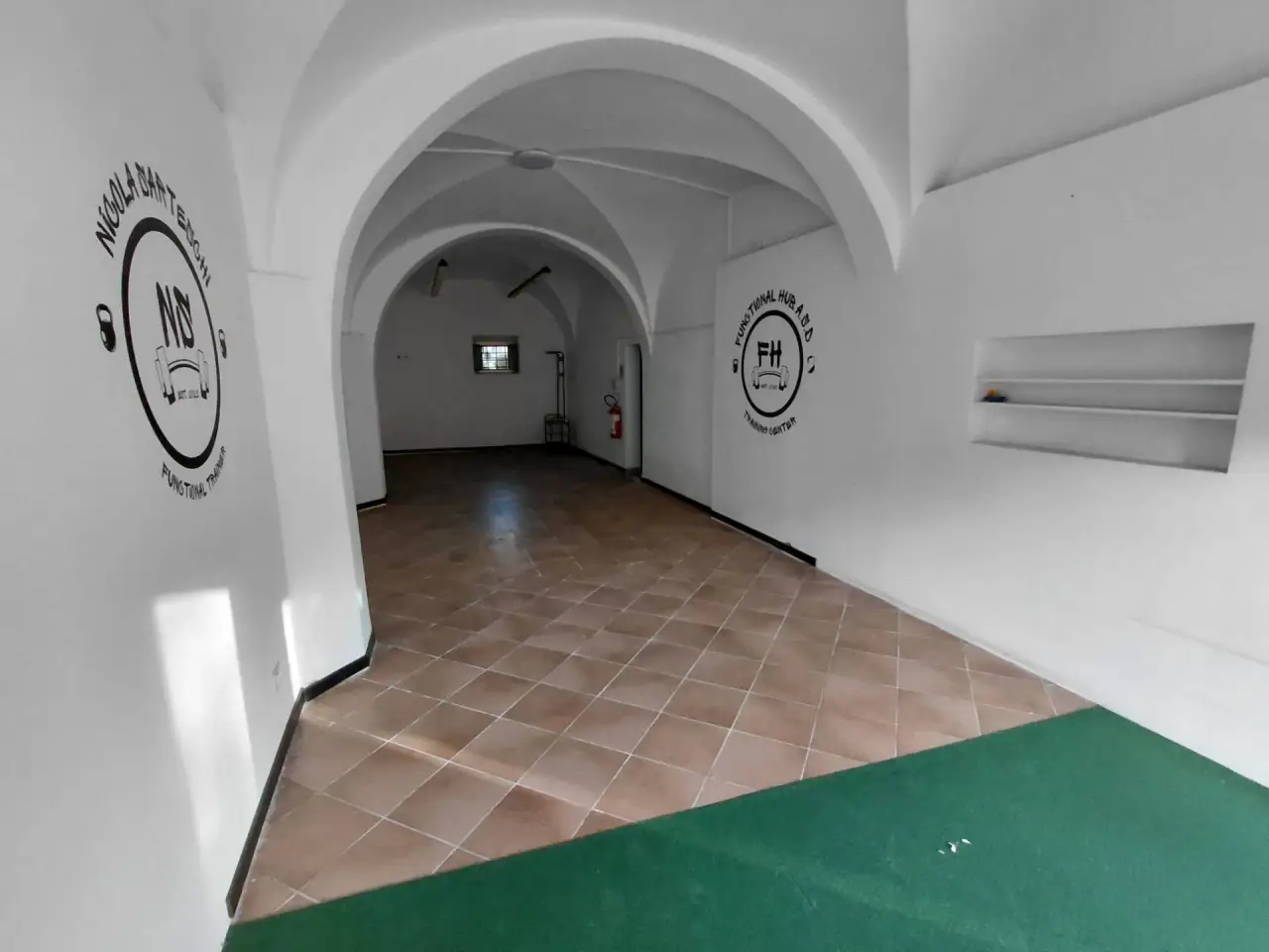 Esercizio commerciale in Via Contessa Matilde 50, Pisa, {3} - Foto 2