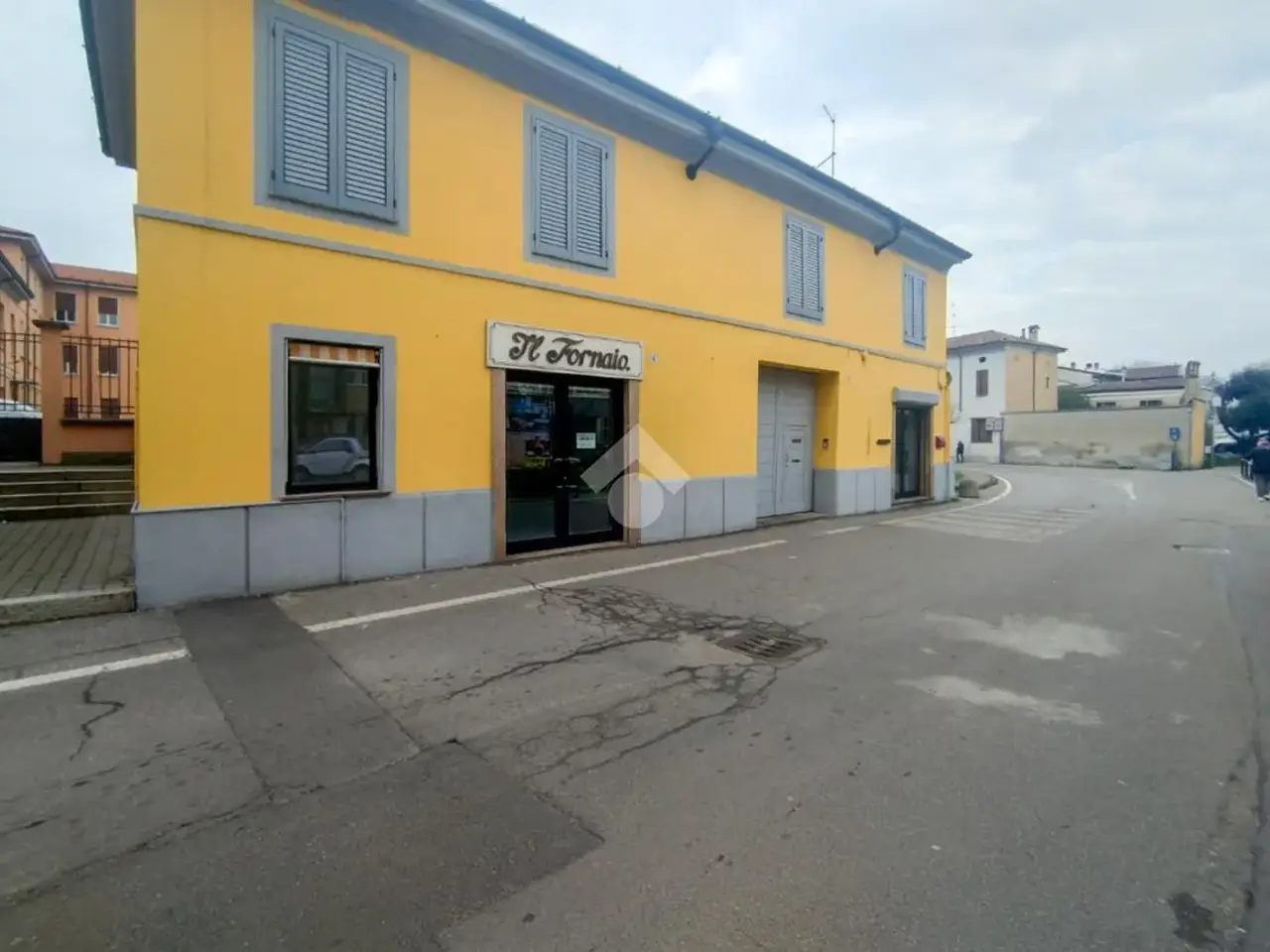 Negozio in Via Pietrasanta 4, Codogno, {3} - Foto 1