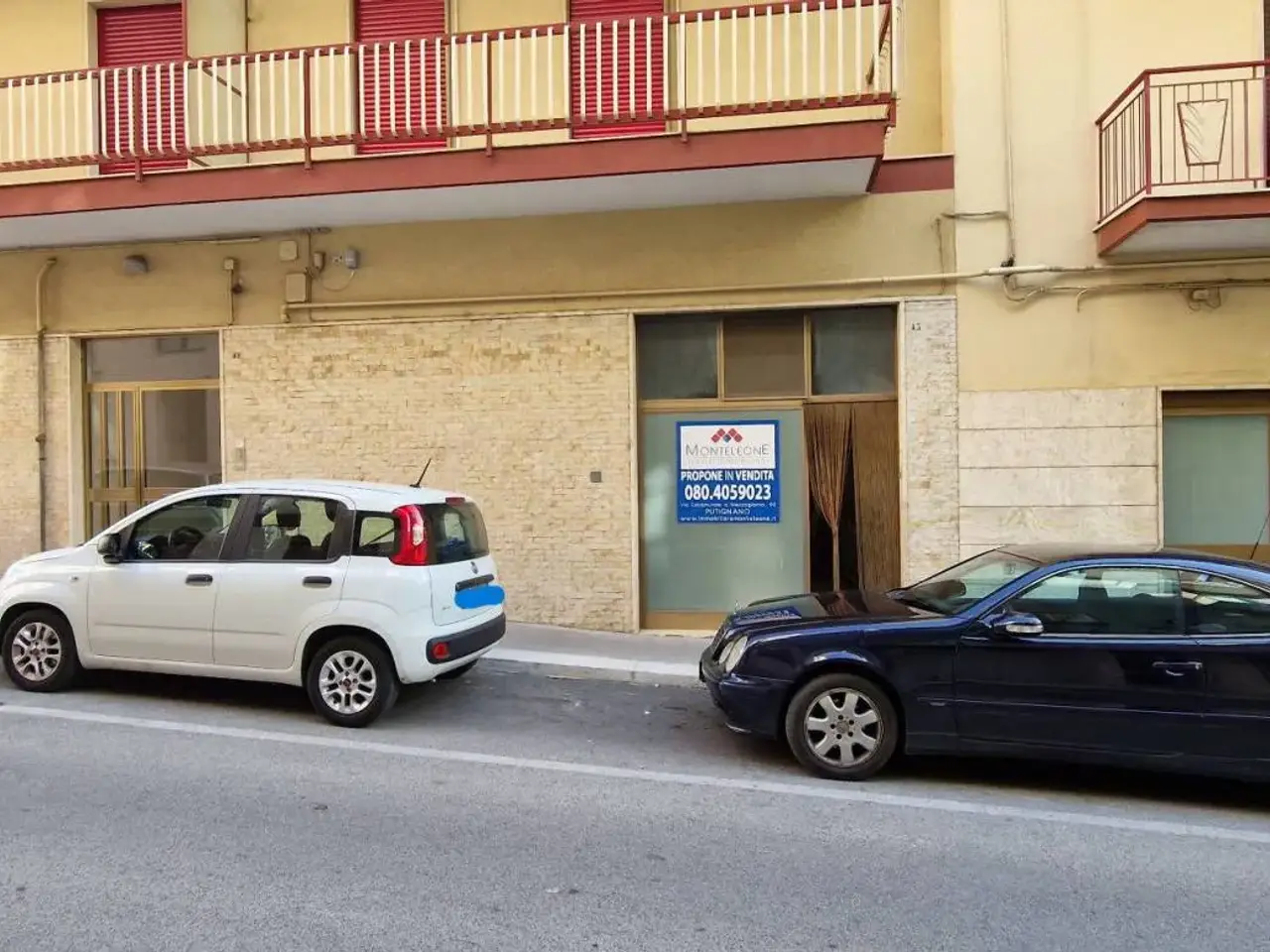 Negozio in Via Antonio Gramsci 29, Putignano, {3} - Foto 1