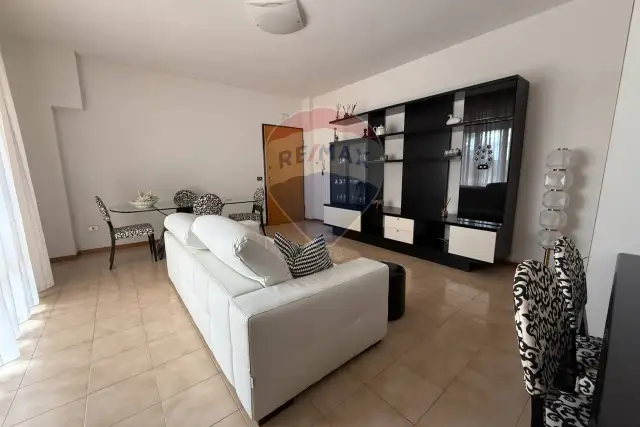 Quadrilocale in vendita, Via Grotte di Frasassi 14, Jesi - Foto 1
