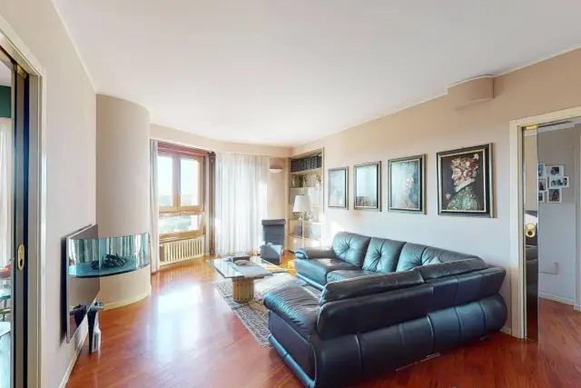 Penthouse in Via Regina Teodolinda 7, Segrate - Photo 1