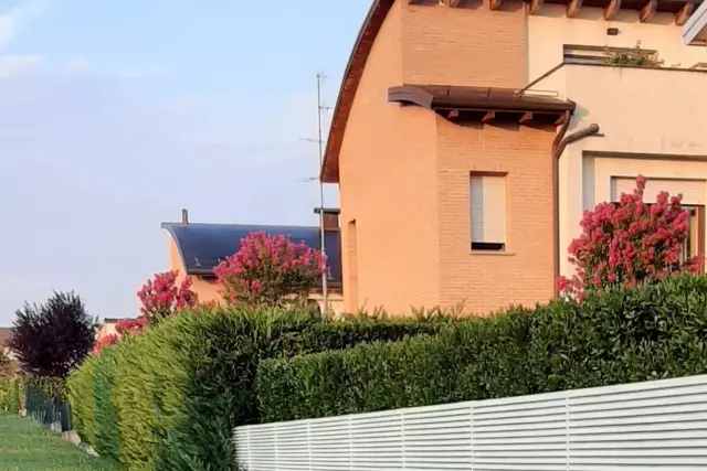 Villa in Via Salvo d'Acquisto 5, Ozzano dell'Emilia - Foto 1