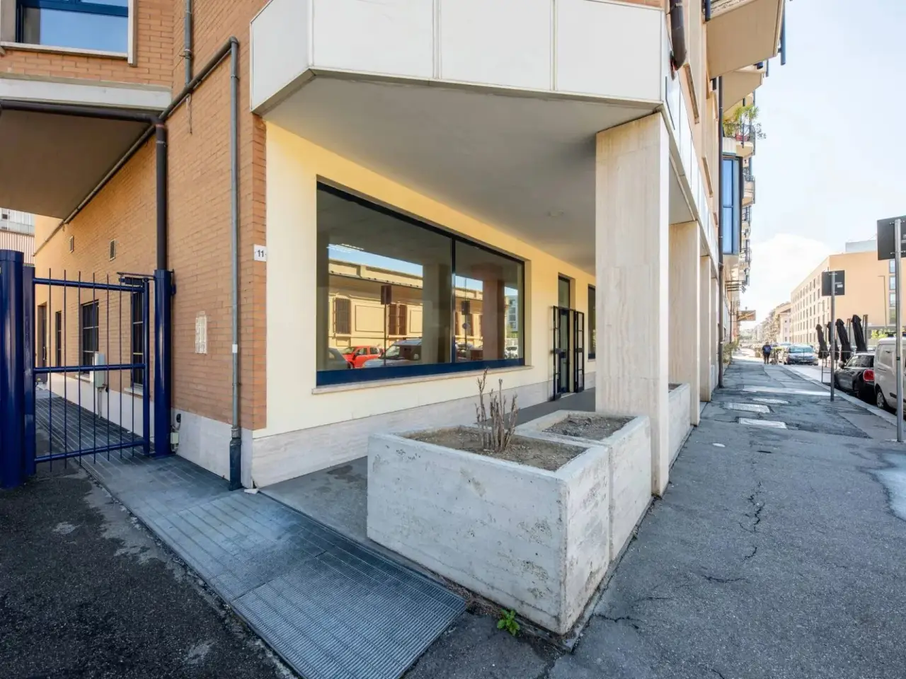 Negozio in Via Cesana, 11, Torino, {3} - Foto 2