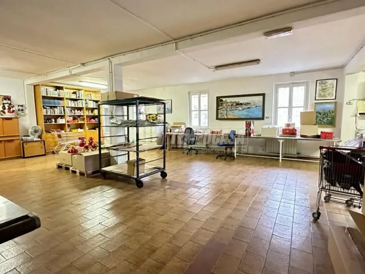 Magazzino in Via Pinamonte 3, Osnago, {3} - Foto 1