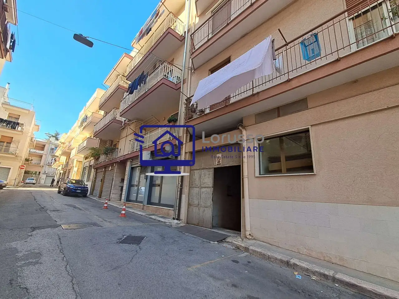 Magazzino in Via Napoli 21, Castellana Grotte, {3} - Foto 2