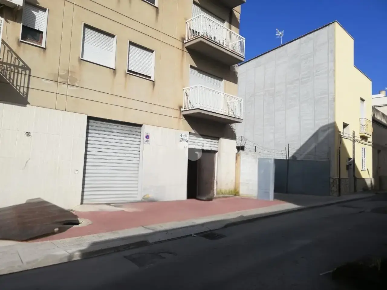 Magazzino in Via Tenente Lungaro 1, Erice, {3} - Foto 1